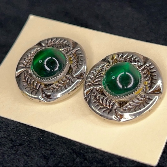 Vintage Silver Green Leaf Design Round Earrings Ornate Estate Retro Goth Elegant - Picture 5 of 8